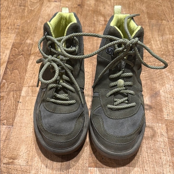 UGG Olive Lace-Up High-Tops - Picture 1 of 4